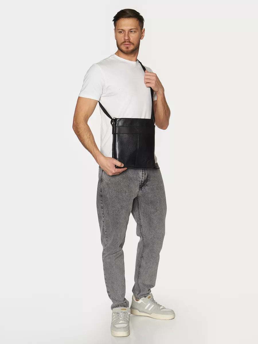 Men’s Leather Crossbody Bag