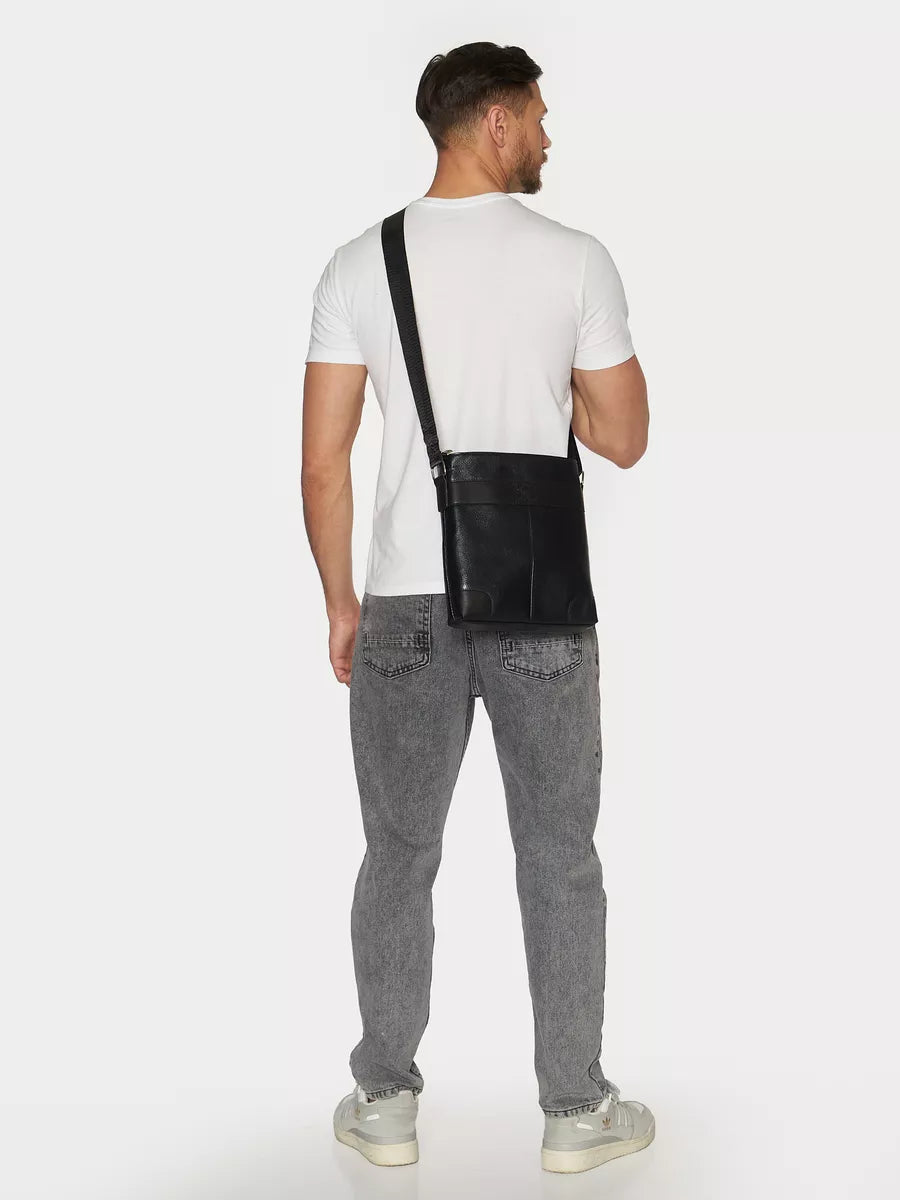 Men’s Leather Crossbody Bag